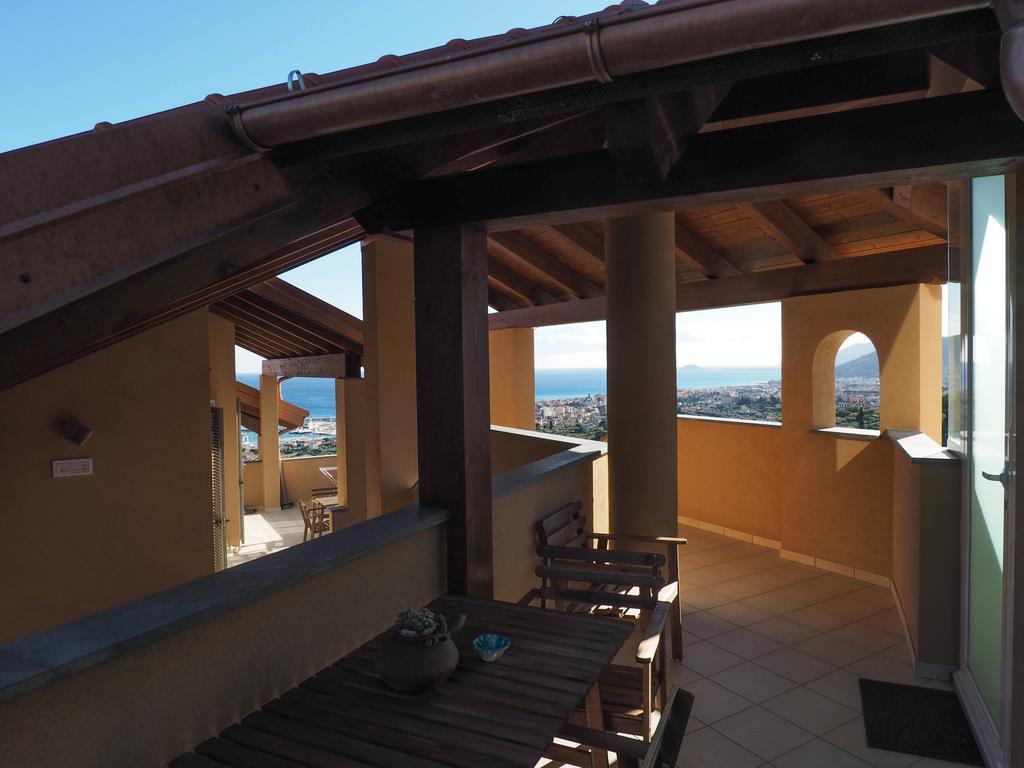 Agriturismo "I Castellari" Pietra Ligure Phòng bức ảnh