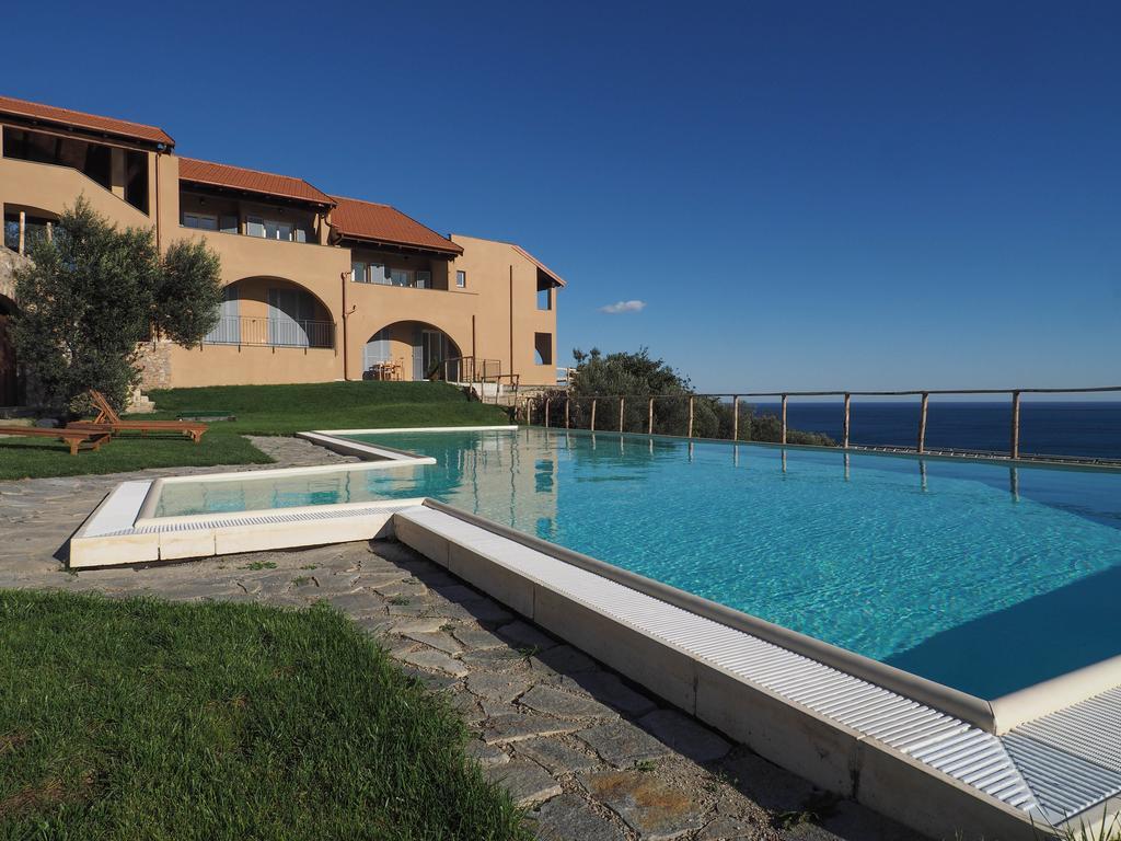 Agriturismo "I Castellari" Pietra Ligure Ngoại thất bức ảnh