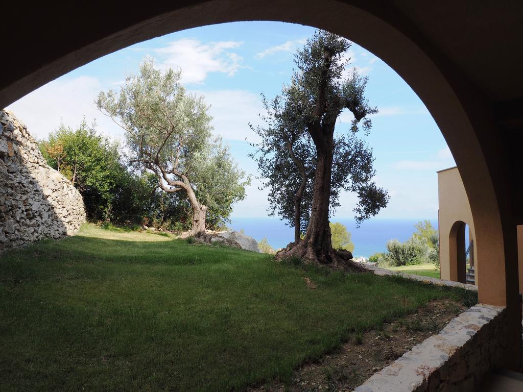 Agriturismo "I Castellari" Pietra Ligure Ngoại thất bức ảnh