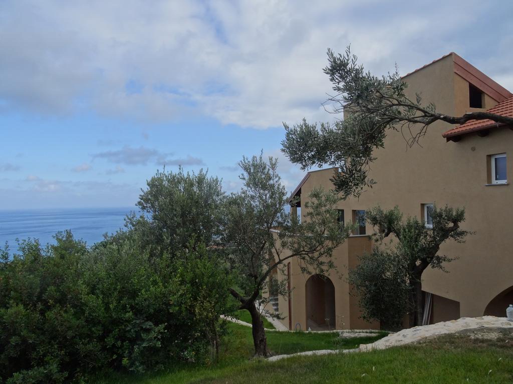 Agriturismo "I Castellari" Pietra Ligure Ngoại thất bức ảnh