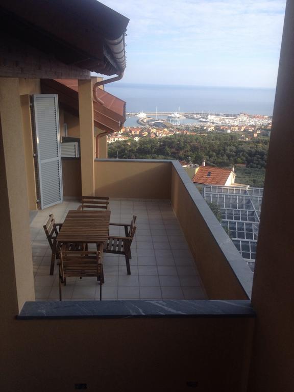Agriturismo "I Castellari" Pietra Ligure Phòng bức ảnh