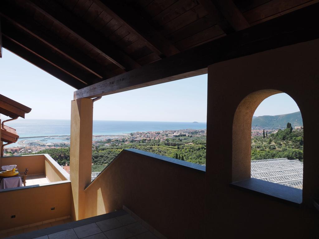 Agriturismo "I Castellari" Pietra Ligure Phòng bức ảnh
