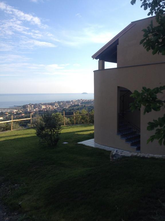 Agriturismo "I Castellari" Pietra Ligure Ngoại thất bức ảnh